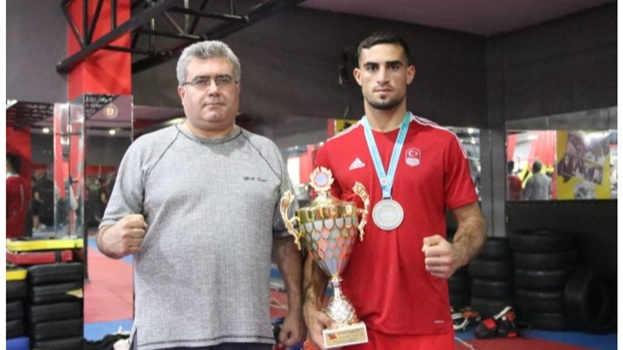 Milli sporcu Emrah Yaşar, iki ayrı branşta dünya şampiyonluğu peşinde