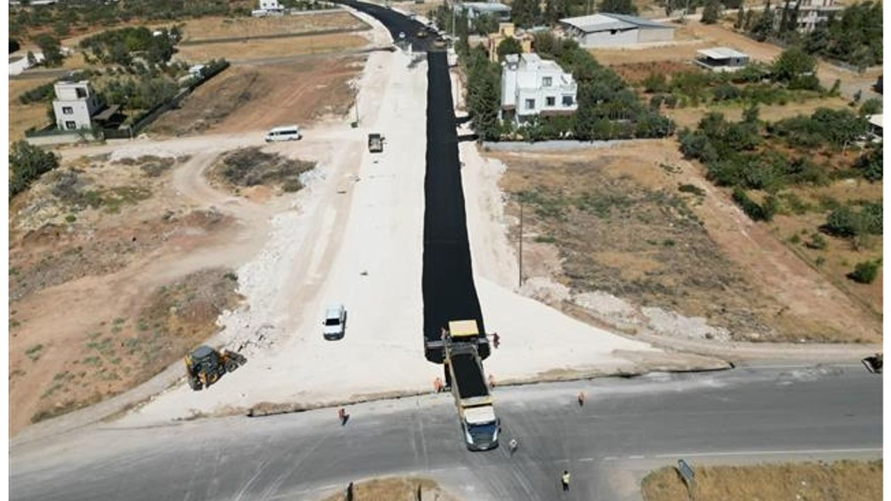 Şanlıurfa’da Büyükşehir’den Asfalt Atağı