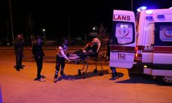 Şanlıurfa'da Devrilen Otomobildeki 5 Kişi Yaralandı