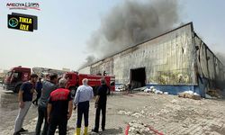 Şanlıurfa OSB'deki tekstil fabrikasında yangın çıktı