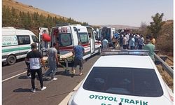 Gaziantep'te feci kaza: 15 kişi hayatını kaybetti