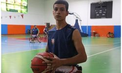 Şanlıurfalı engelli Ömer'in hayatı basketbolla değişti