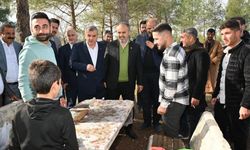 Alinur Aktaş Viranşehir'de temaslarda bulundu