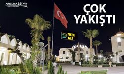 Mevlana Cami Külliyesine Dev Türk Bayrağı