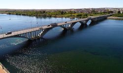 Şanlıurfa'da Fırat nehrine giren kişi boğuldu