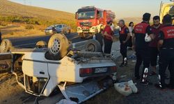 Şanlıurfa'da devrilen otomobildeki 2'si çocuk 6 kişi yaralandı