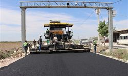 Harran-Yardımcı Yolunda Asfalt Serimi Başladı