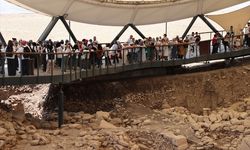 Tarihin sıfır noktası" Göbeklitepe'de ziyaretçi yoğunluğu yaşanıyor