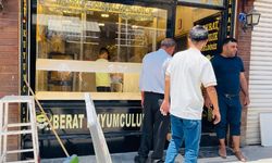 Şanlıurfa'da kuyumcudan silahlı soygun girişimi güvenlik kamerasında