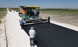 Ceylanpınar Kırsalındaki Yollar Sıcak Asfaltla Konforlu Hale Geliyor