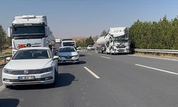 Şanlıurfa'da akaryakıt tankeri kamyonete çarptı: 4 kişi yaralandı