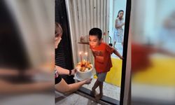 Şanlıurfa'da polis ekiplerinden 9 yaşındaki çocuğa doğum günü sürprizi