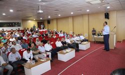 Şanlıurfa’da Sağlık Yöneticileriyle Geniş Kapsamlı Değerlendirme Toplantısı