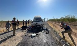 Hilvan'da işçileri taşıyan minibüs kaza yaptı: 10 yaralı