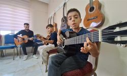 Büyükşehir, Gençliği Merkezlerde Bir Araya Getiriyor