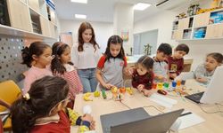 Esentepe Gençlik Merkezi'de çocuklar teknoloji ile buluşuyor