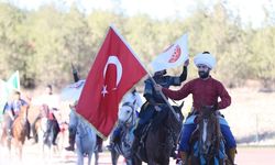 Şanlıurfa'da depremzede gençler için atlı gösteri düzenlendi
