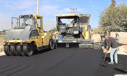 Büyükşehir’den İmam Bakır Türbesi Yolu’na Sıcak Asfalt Dokunuşu