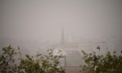 Şanlıurfa'da toz taşınımı etkili oldu