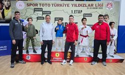 Şanlıurfa’nın Yıldız Karatecileri Diyarbakır’dan Madalya Yağmuruyla Döndü
