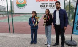 Öğretmenler Günü Tenis Turnuvasında Şampiyonlar Belli Oldu