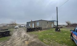 Şanlıurfa'da bir kişi, eşini ve oğlunu öldürdü