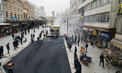 Divanyolu Yayalaştırma Projesinde Asfalt Çalışmaları Başladı