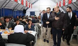 Gülpınar iftar çadırında vatandaşlarla buluştu