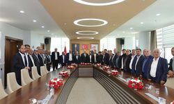 Başkan Gülpınar Suruçlu Muhtarlarla Bir Araya Geldi