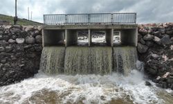 Büyükşehir’den Viranşehir’de Sel Seferberliği