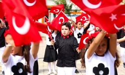 Harran’da 23 Nisan Sevinci Sokaklara Taştı