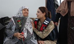 Şanlıurfa'da Jandarma'dan Anneler Günü’nde Anlamlı Ziyaret
