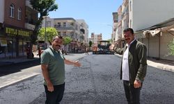 Viranşehir’de Uğur Boran Caddesi Sıcak Asfaltla Yenileniyor