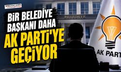 O Başkan AK Parti'ye mi geçiyor ?
