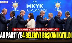 AK Parti'ye 4 belediye başkanı katıldı