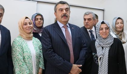 Bakan Tekin, Şanlıurfa'da "Öğretmenler Odası Buluşmaları"na katıldı