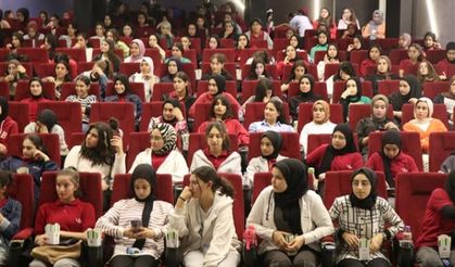 Büyükşehir'den Öğrencilere Sinema Etkinliği