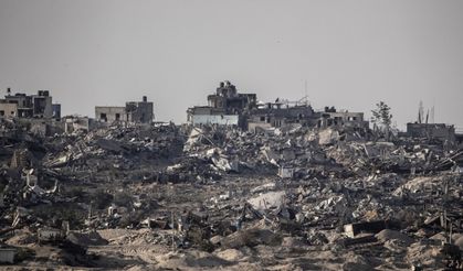 İsrail'in Gazze'ye düzenlediği hava saldırılarında en az 68 kişi öldürüldü