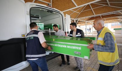 Şanlıurfa'da cenaze aracı sürücüleri, görevlerini hassasiyetle yapıyor