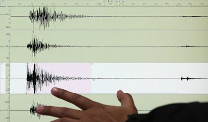 Üşümezsoy'dan 3 ile deprem uyarısı