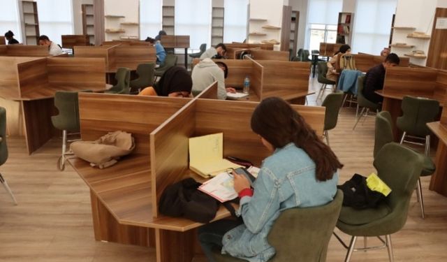 Şanlıurfa'da ara tatilde kütüphanelere yoğun ilgi