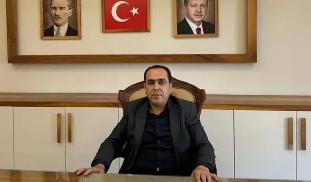 Erdoğan ve Atatürk posterine müdahale istifa getirdi