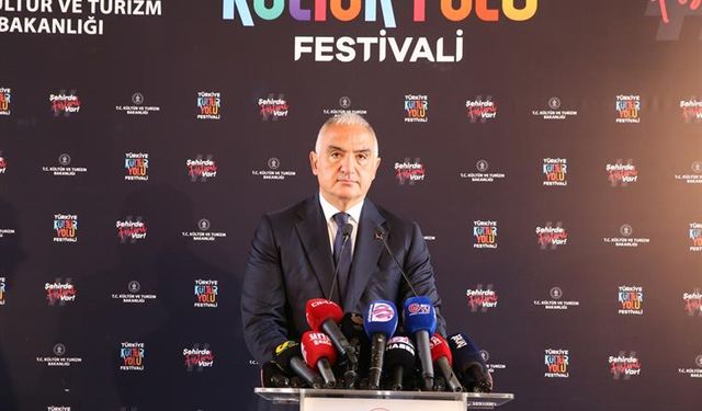 Bakanı Ersoy, Şanlıurfa Kültür Yolu Festivali'nin açılışına katıldı