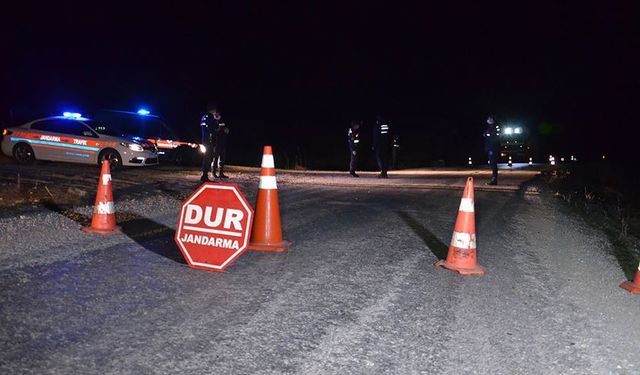 Jandarmanın "Siberağ" Operasyonu Kapsamında 15 Şüpheli Tutuklandı
