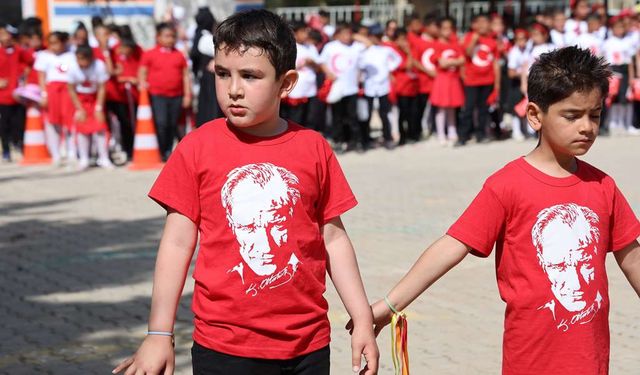 Harran’da 23 Nisan Ulusal Egemenlik ve Çocuk Bayramı Coşkuyla Kutlandı