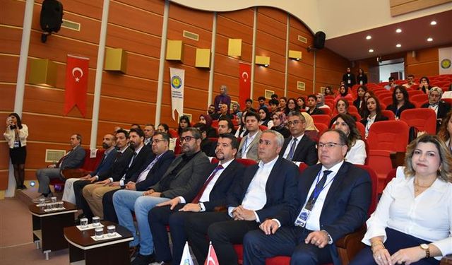 Harran Üniversitesi Fizyoterapi Sempozyumuna Ev Sahipliği Yaptı
