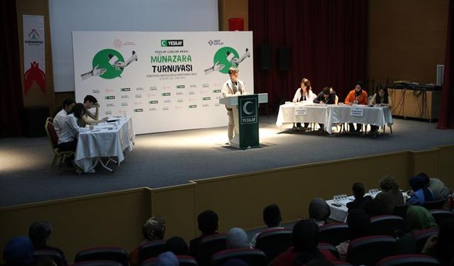 Şanlıurfa'da Yeşilay Liseler Arası Münazara Turnuvası'nın bölge finali yapıldı