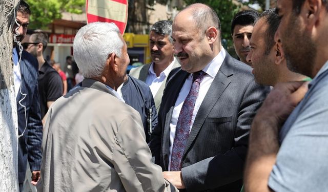 İlk kez Asfaltla Buluşan Suruç'ta Gülpınar'a Sevgi Seli