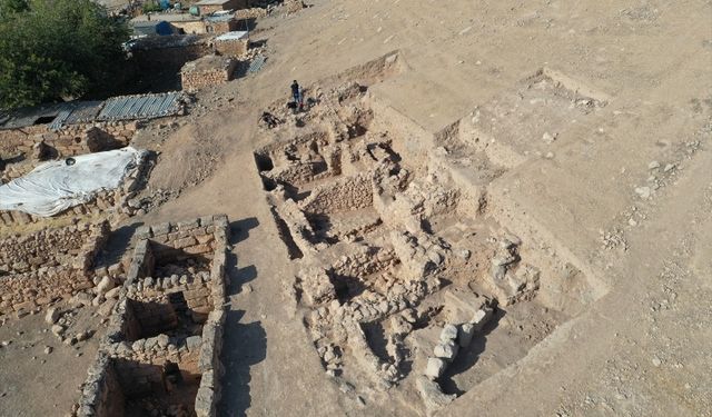 Soğmatar Antik Kenti'nde Demir Çağ dönemine ait kamusal yapı bulundu