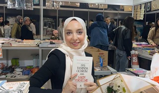Havva Firdevs Külünk, Kitap Fuarında Okurlarıyla Buluştu